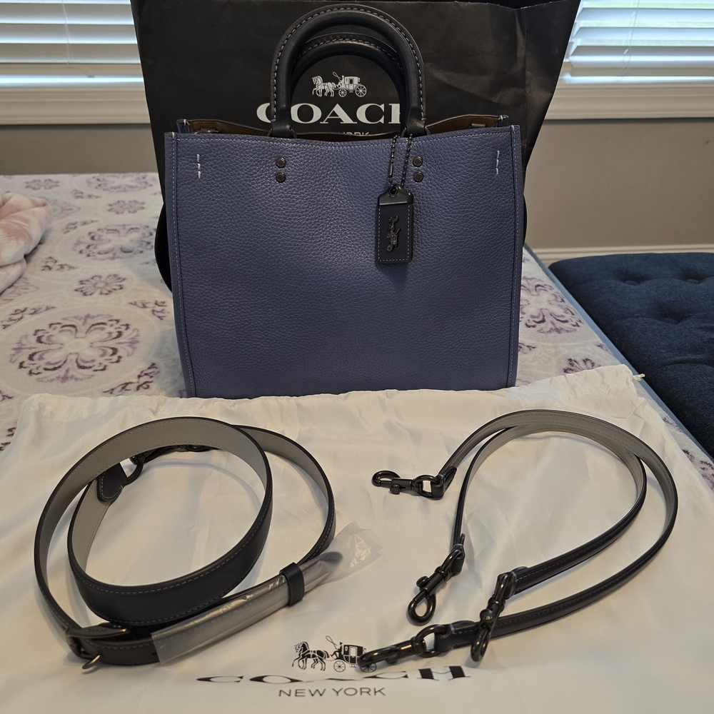 Coach Rouge 30